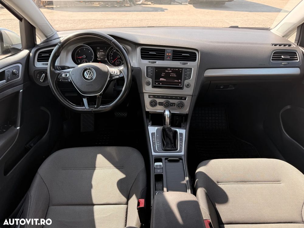 Volkswagen Golf 1.6 TDI DPF BMT DSG Comfortline - 9