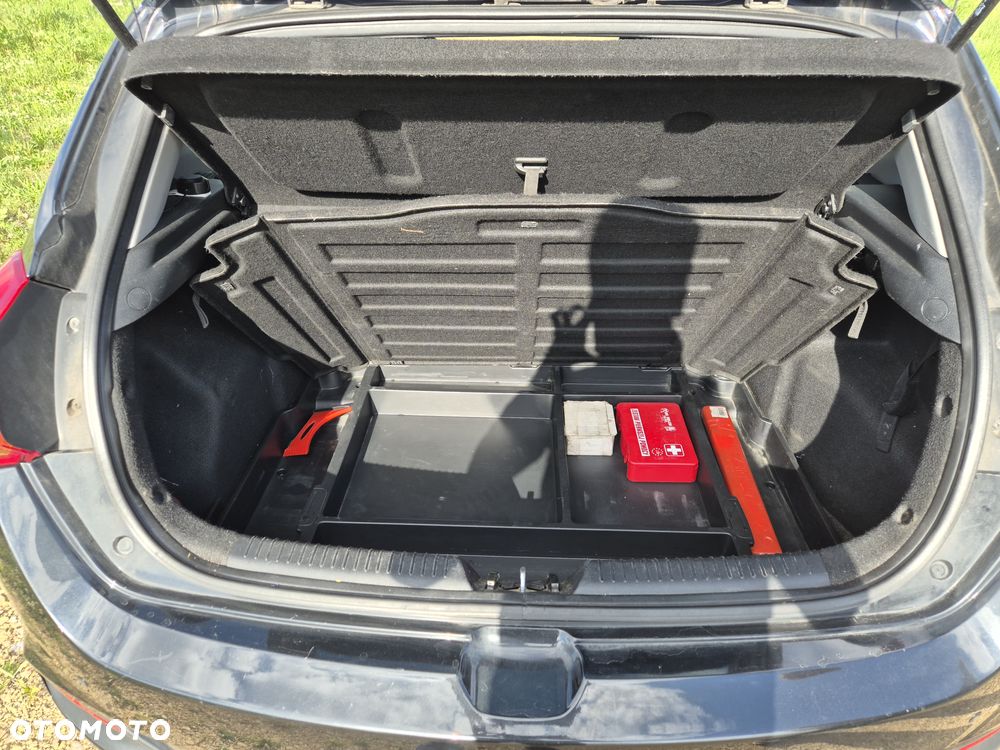 Kia Ceed 1.6 GDI L - 14