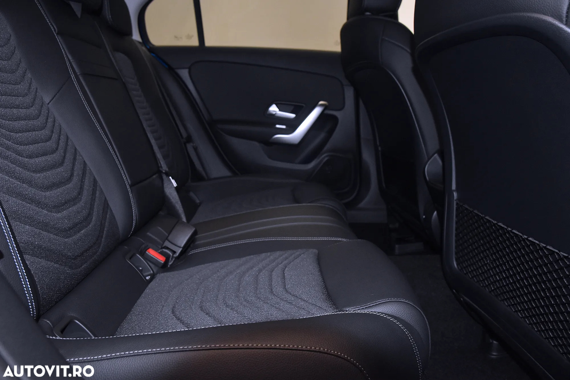 Mercedes-Benz A 200 MHEV 7G-DCT - 12