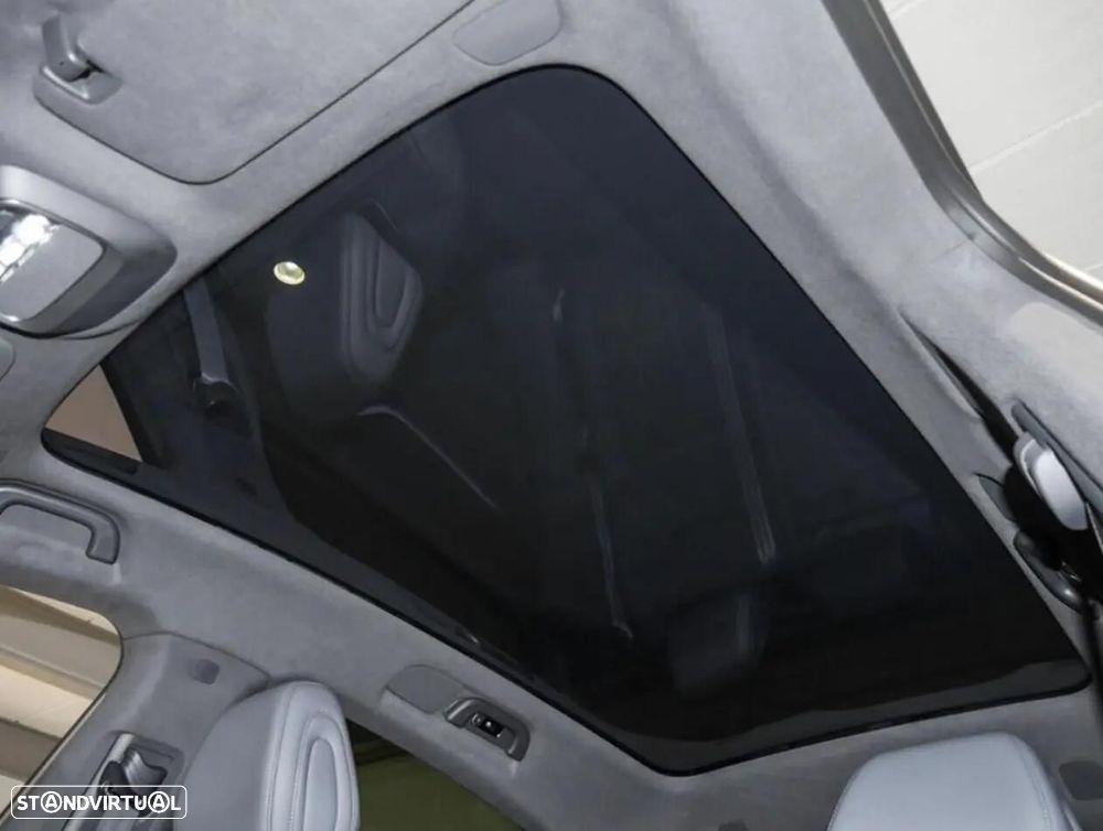 Xpeng G6 80.8 kWh AWD Performance + Gancho de Reboque - 9