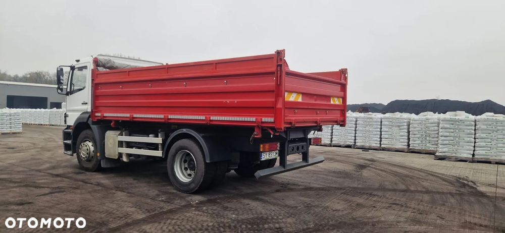 Mercedes-Benz AXOR 1829 - 3