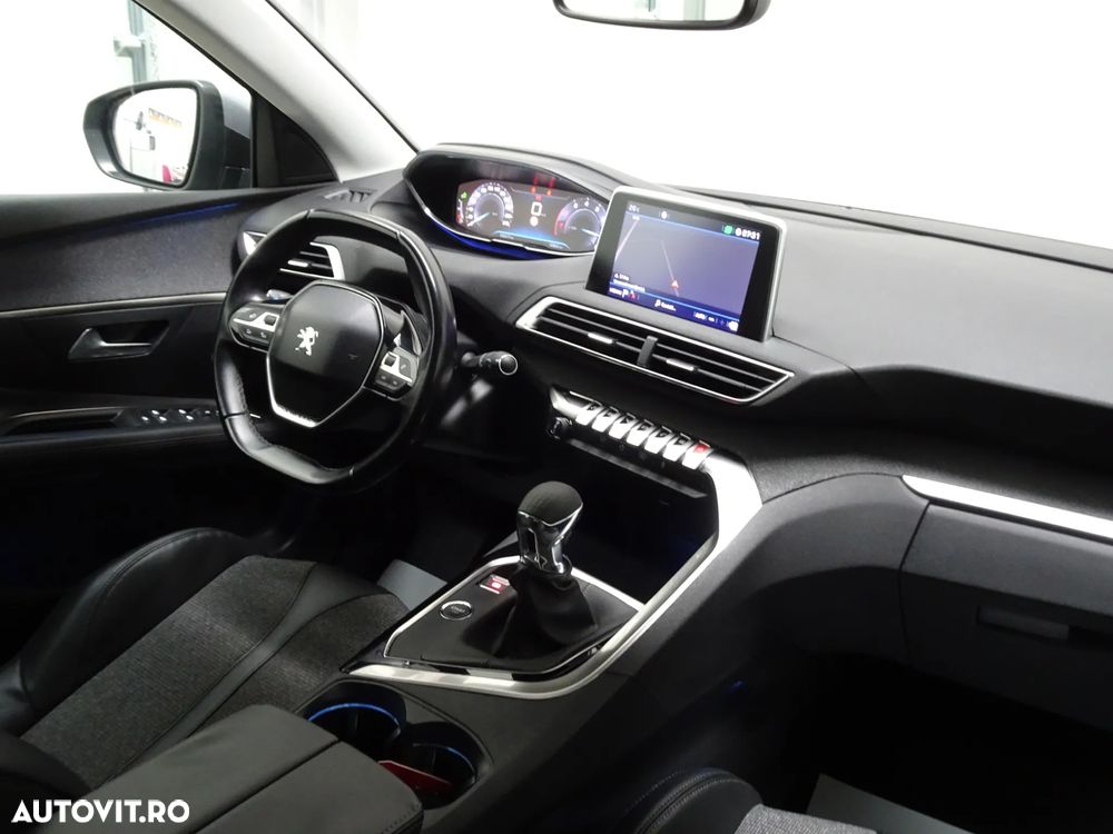 Peugeot 3008 PureTech 130 Stop & Start Allure - 14