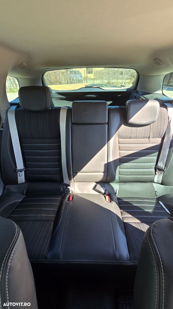 Renault Laguna dCi 110 FAP Bose Edition - 16