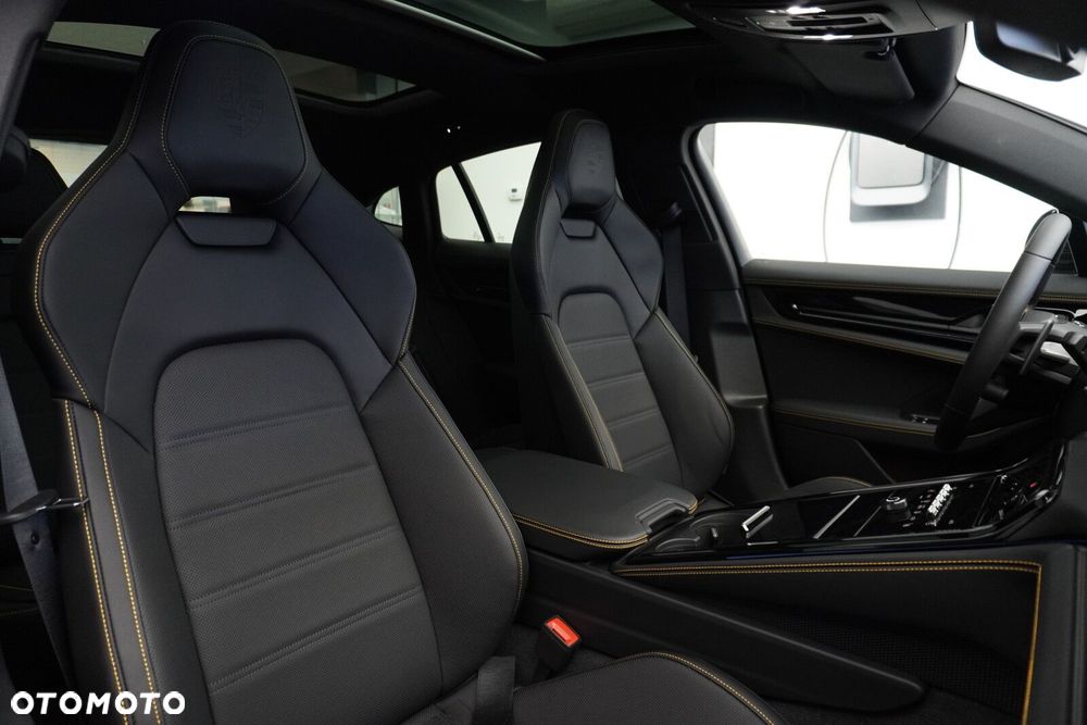 Porsche Panamera - 29