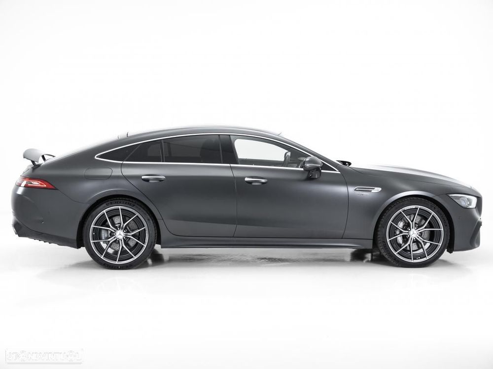 Mercedes-Benz AMG GT - 3