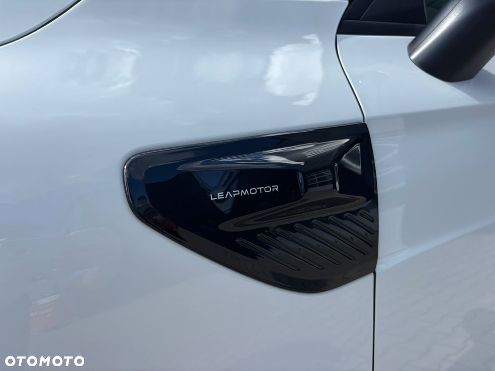 Leapmotor B10 HYBRID EV 18.8 kWh Design - 30
