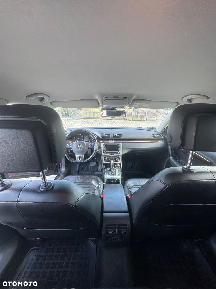 Volkswagen Passat 2.0 TDI 4Mot Highline DSG - 22