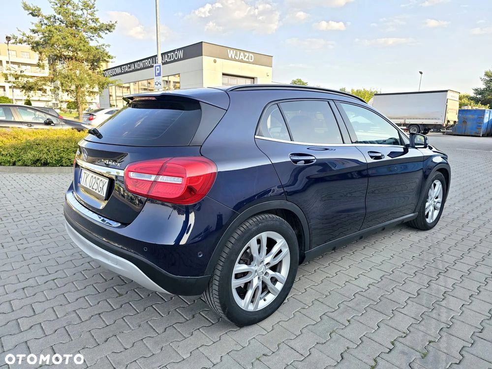 Mercedes-Benz GLA 250 4-Matic - 18