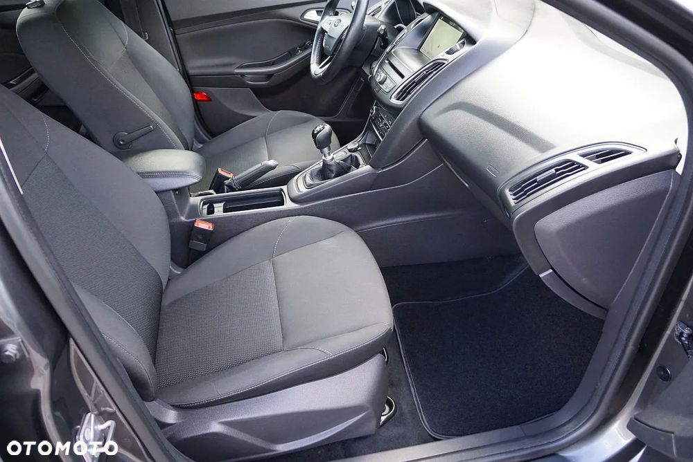 Ford Focus - 16