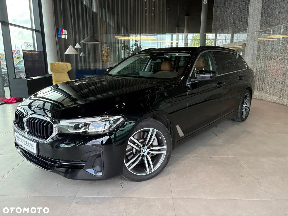BMW Seria 5 530i xDrive mHEV - 2