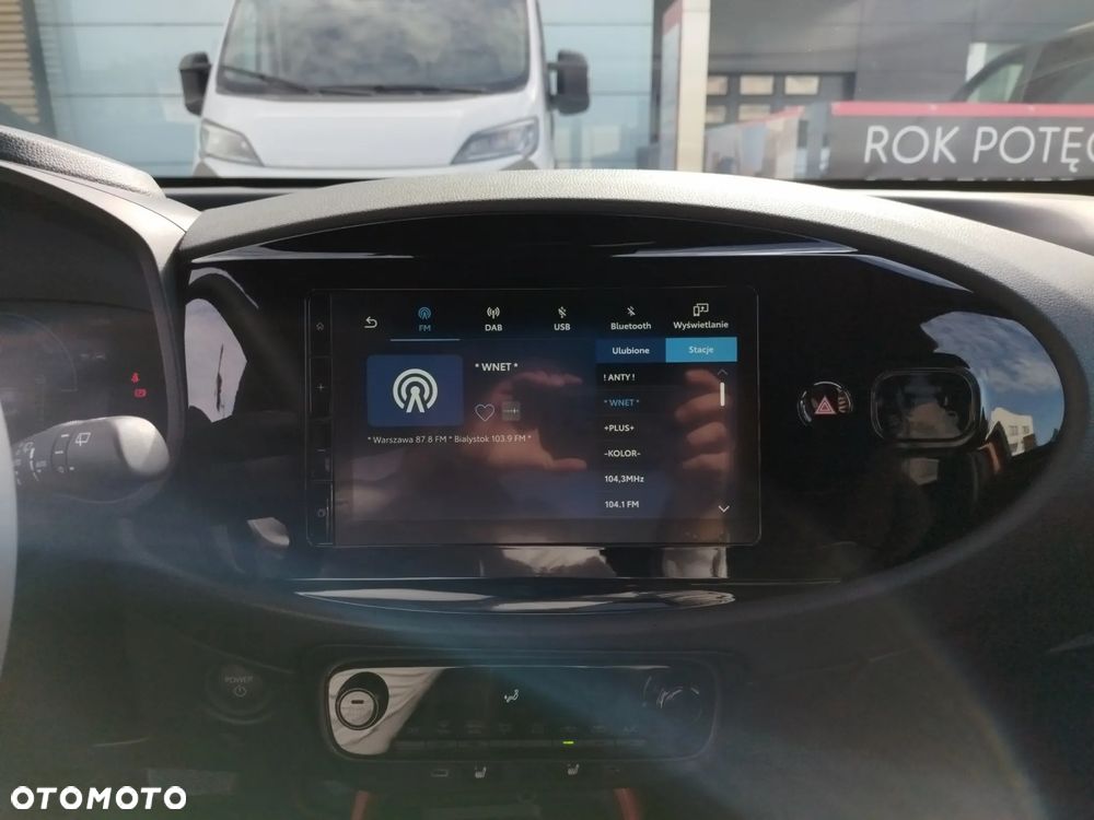 Toyota Aygo X Hybrid 1.5 Style e-CVT - 10