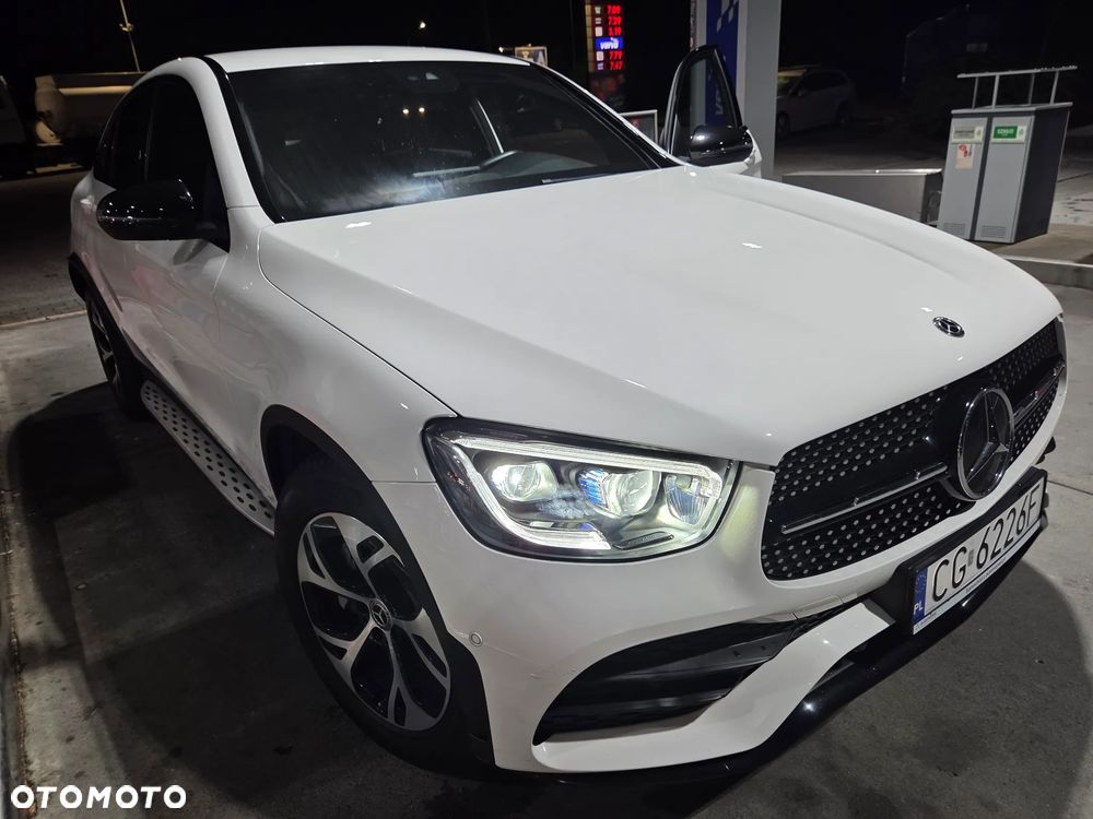 Mercedes-Benz GLC 200 4Matic 9G-TRONIC AMG Line Plus - 3