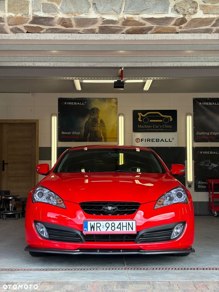Hyundai Genesis Coupe 2.0 TCI Premium - 4