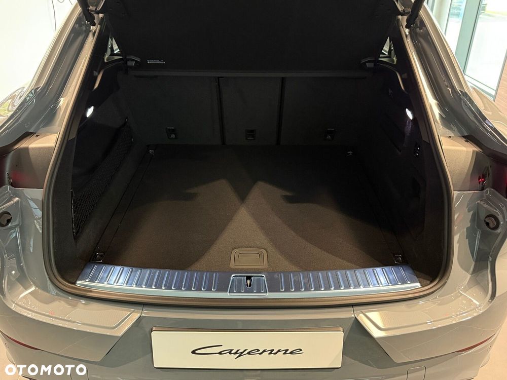 Porsche Cayenne - 29
