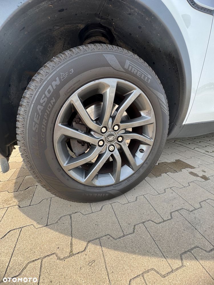 Land Rover Discovery Sport 2.0 TD4 HSE - 16