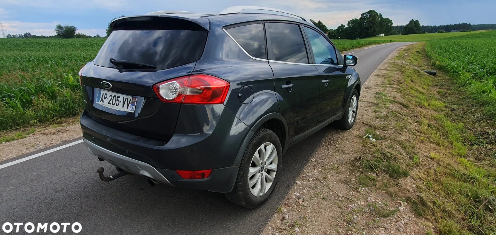 Ford Kuga 2.0 TDCi 4x4 Trend - 4