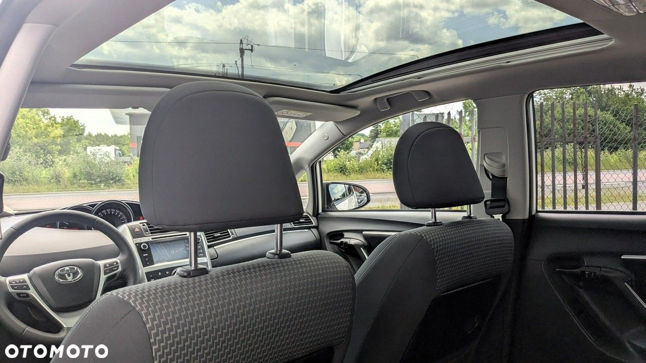Toyota Verso - 23