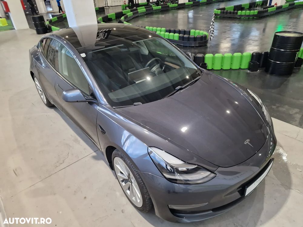 Tesla Model 3 Langstreckenbatterie Allradantrieb Dual Motor - 9