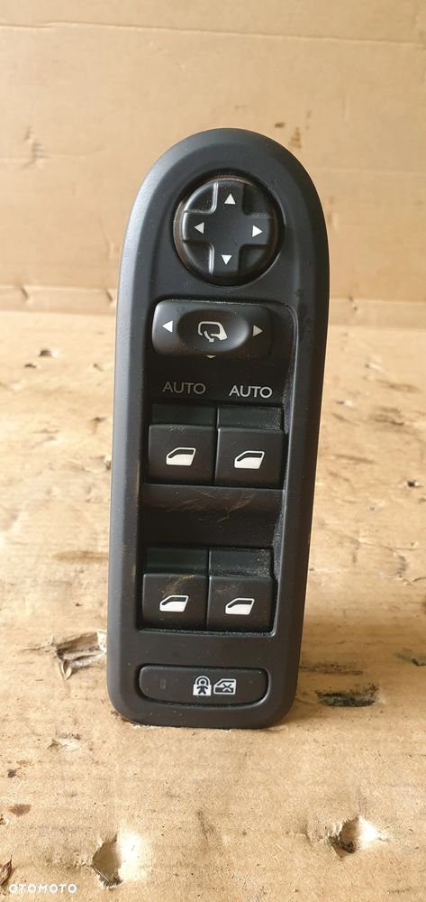 Panel szyb przełącznik lusterek Citroen C3 II 96652236XT - 1
