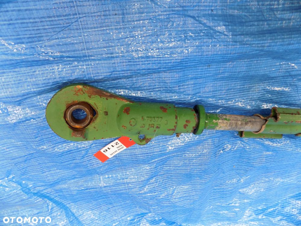 John Deere seria 6000, 6600 6800 6900 wieszak podnośnika tył