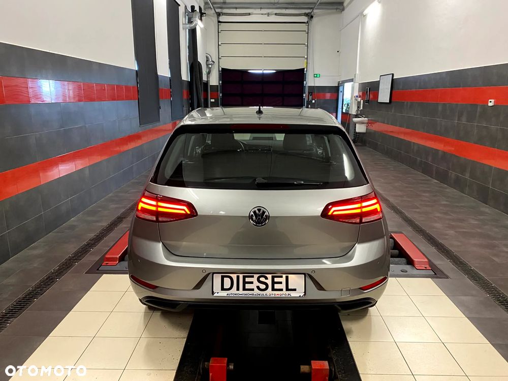 Volkswagen Golf 1.6 TDI BMT Start - 11
