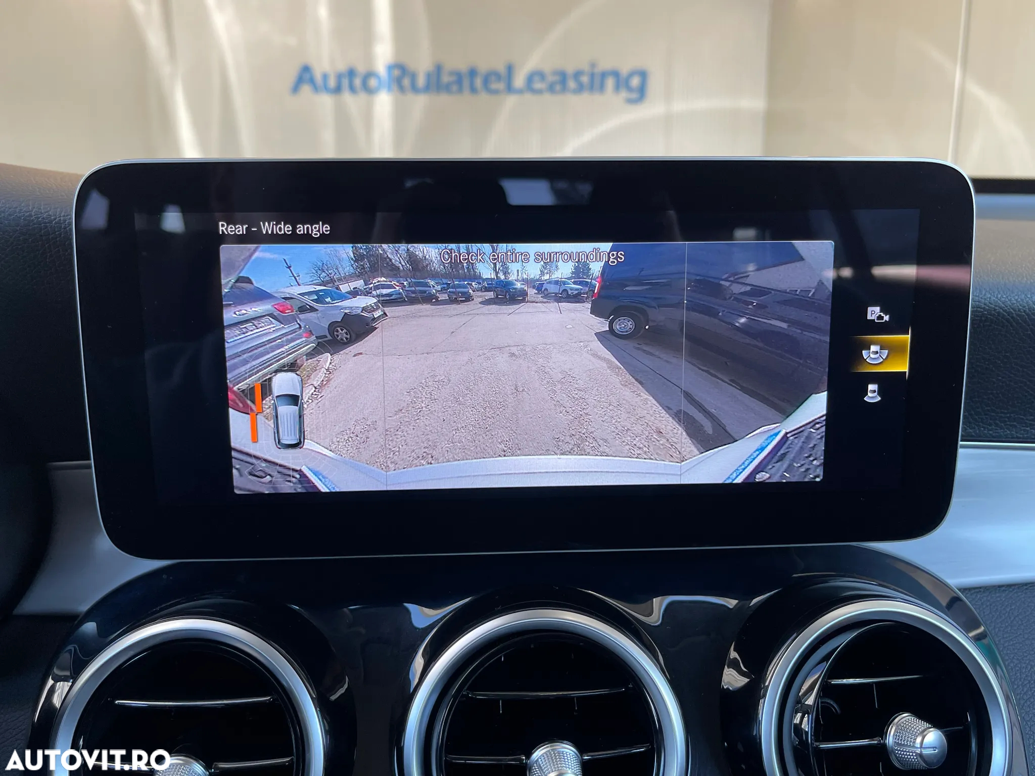 Mercedes-Benz GLC 300 d 4MATIC - 15