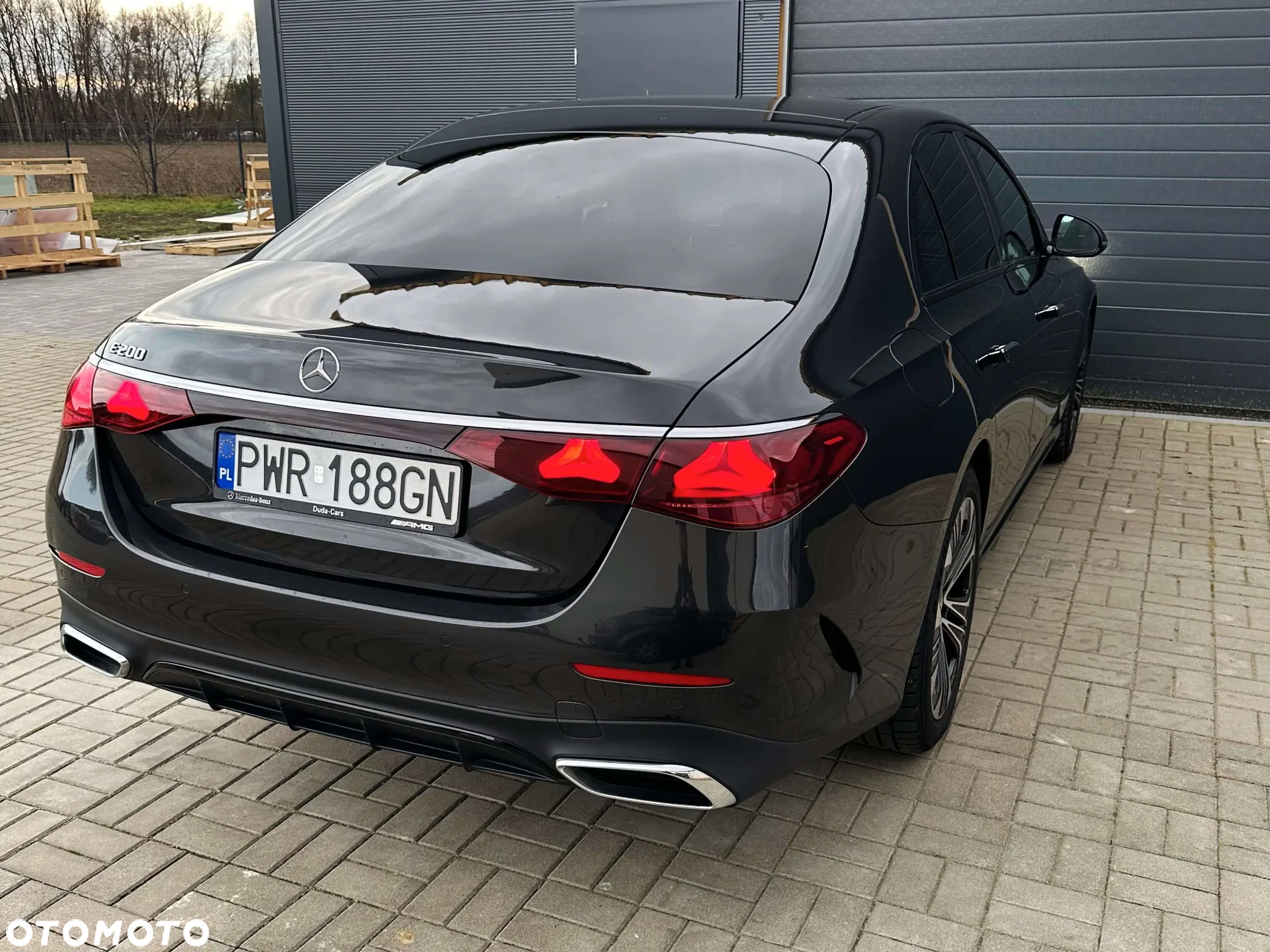 Mercedes-Benz Klasa E 200 T 9G-TRONIC - 3