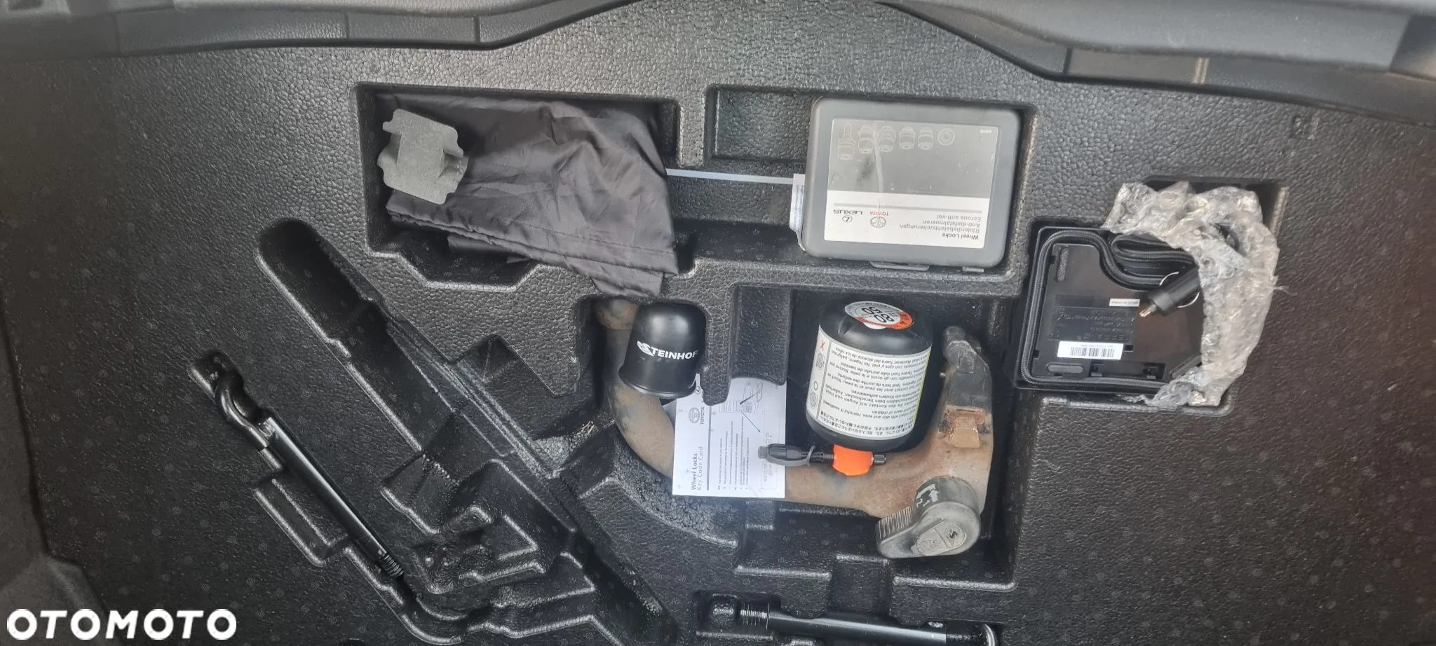 Toyota C-HR 1.8 Hybrid Dynamic - 28
