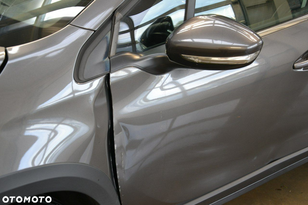 Peugeot 2008 - 12