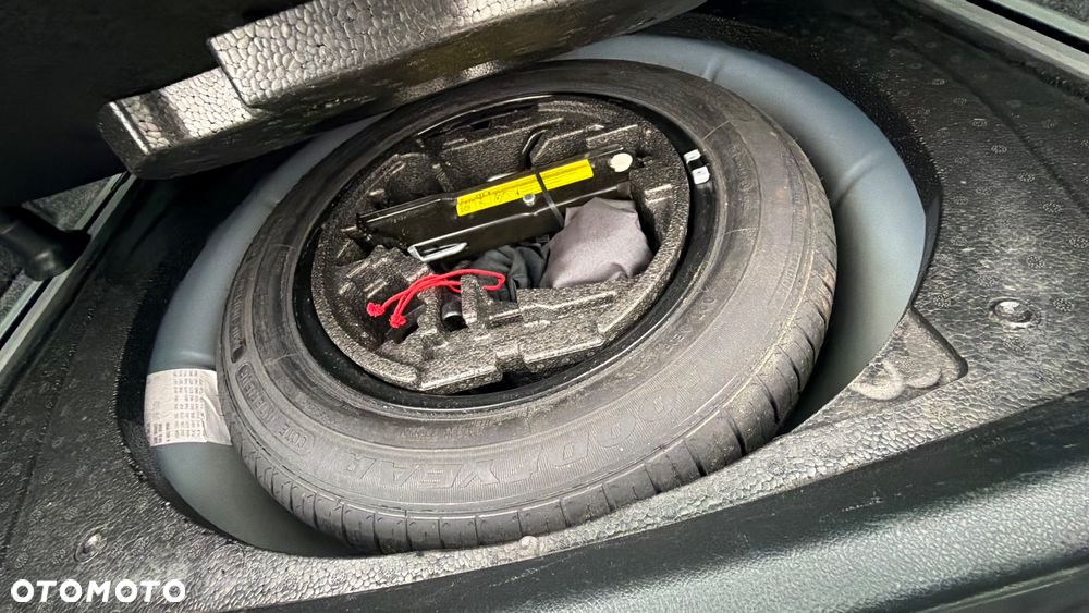 Skoda Superb 2.0 TDI DSG Ambition - 14