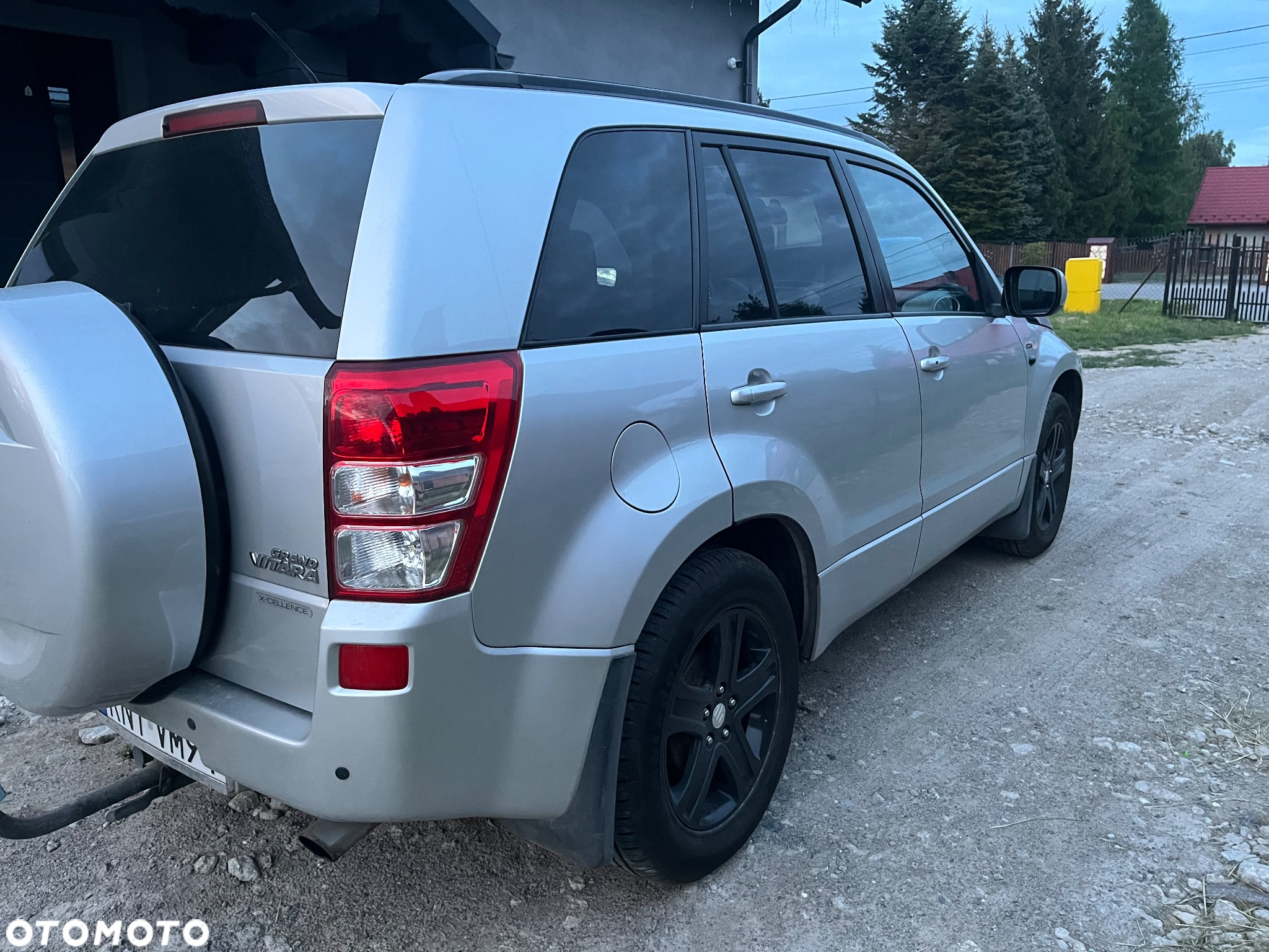 Suzuki Grand Vitara 1.9 DDiS De luxe - 4