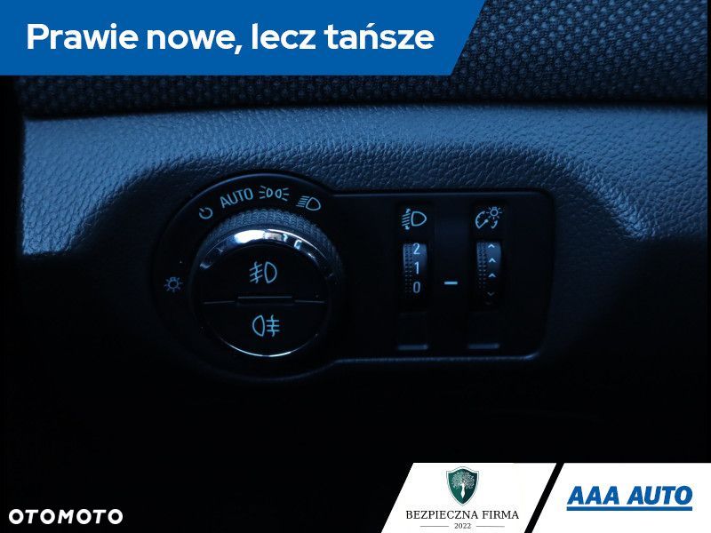 Chevrolet Cruze - 23