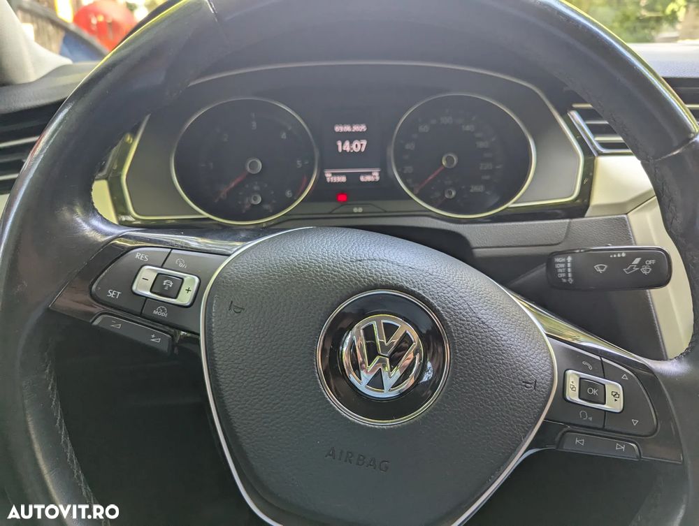 Volkswagen Passat 2.0 TDI DSG Comfortline - 2
