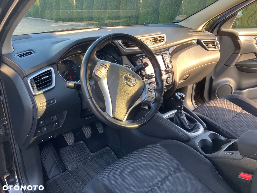 Nissan Qashqai 1.6 DIG-T N-Connecta - 9