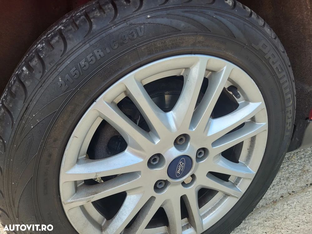 Ford Focus - 8
