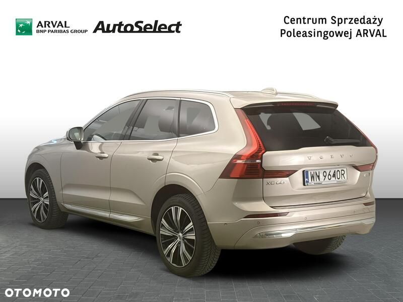 Volvo XC 60 B5 D AWD Ultimate Bright - 3