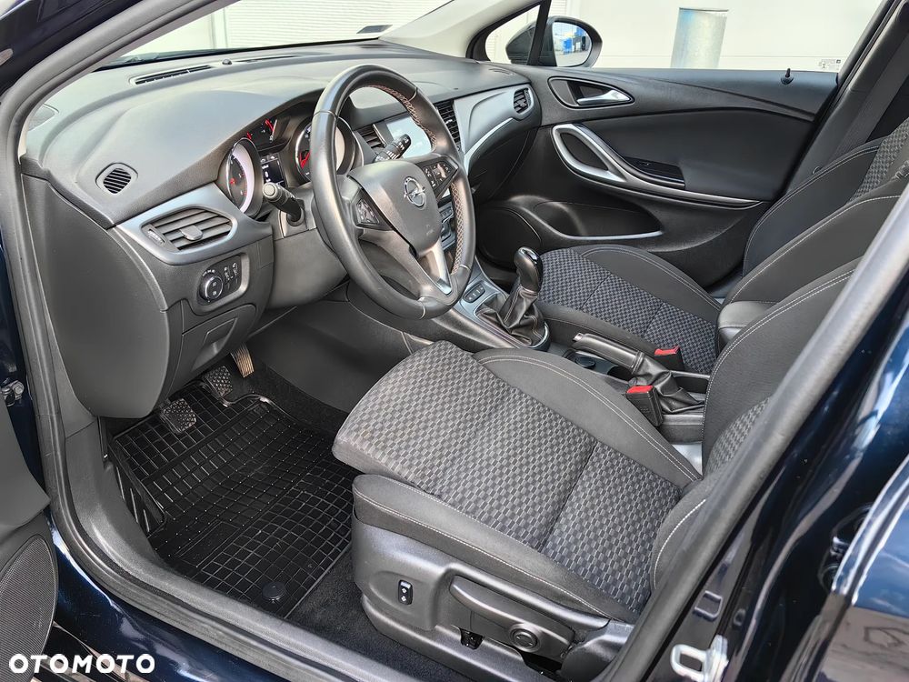 Opel Astra 1.6 CDTI Enjoy - 22