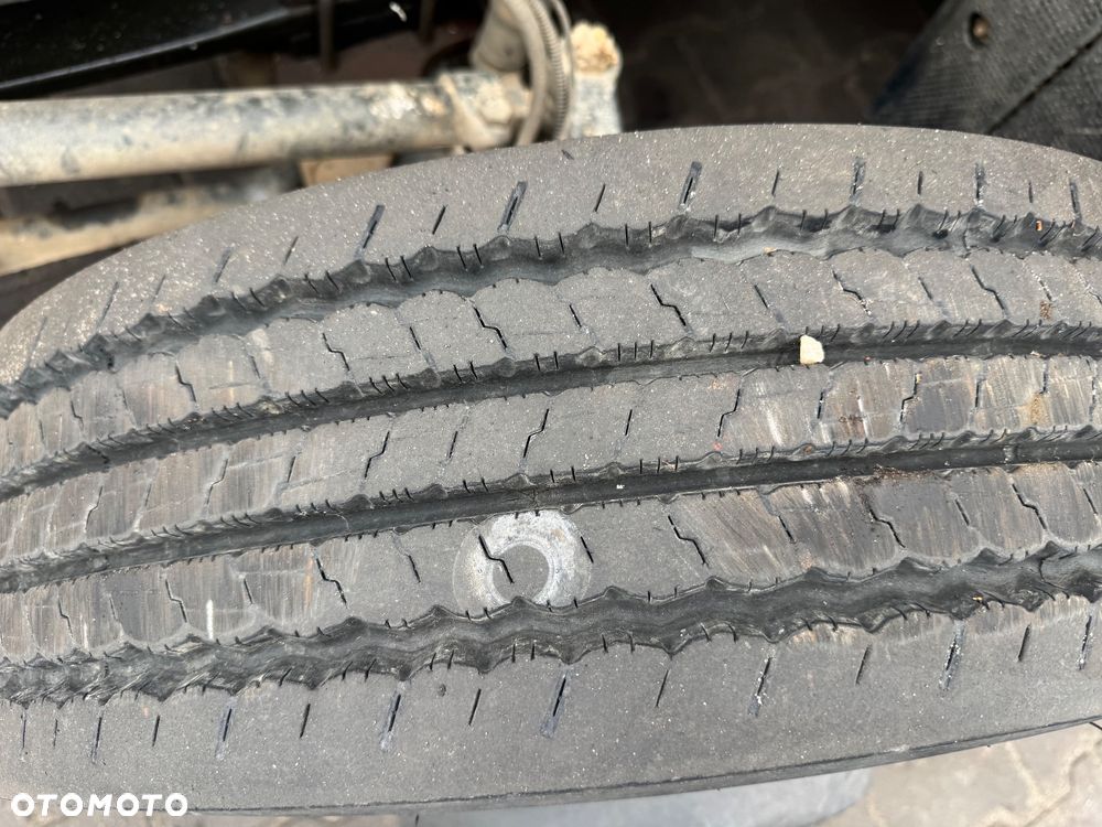 Komplet kół prowadzących, napędowych, felga, opona Pirelli 215/75 R17,5 - 4