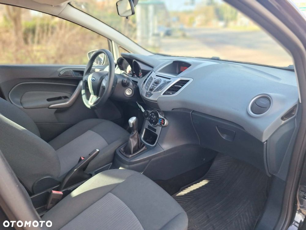 Ford Fiesta 1.25 Trend - 17