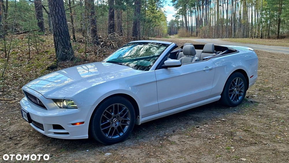 Ford Mustang 3.7 V6 Premium - 14
