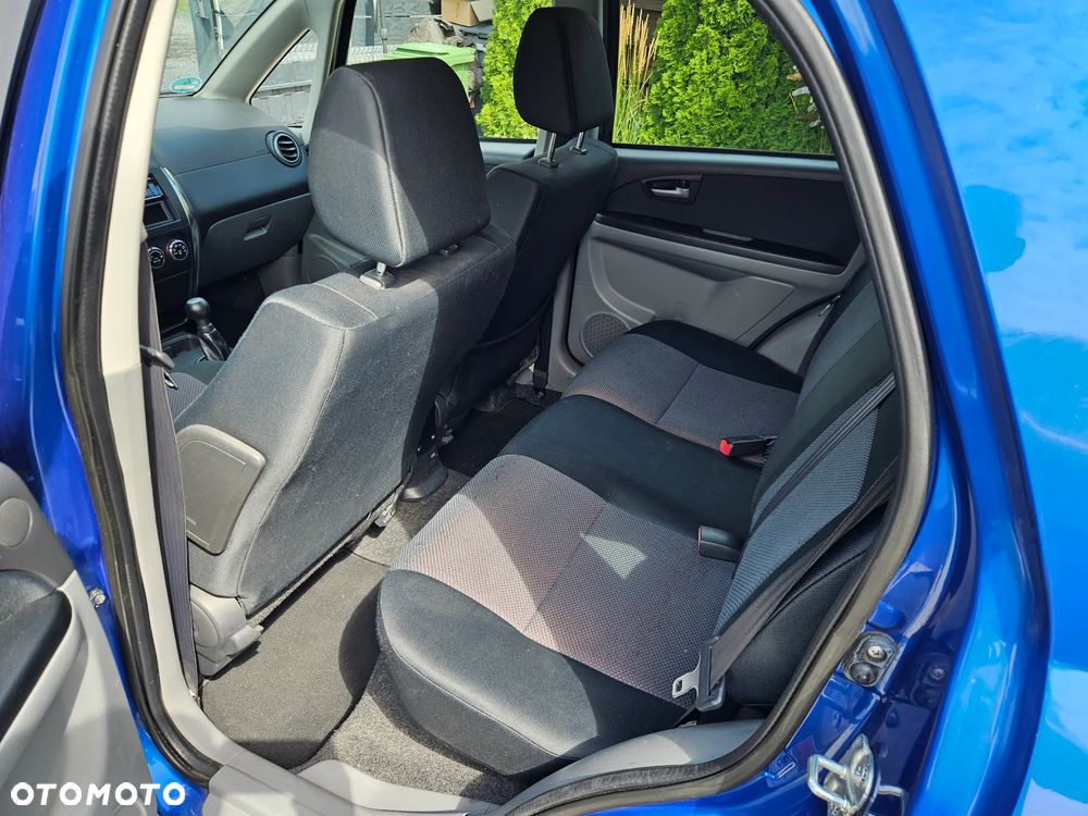 Suzuki SX4 1.6 VVT 4x2 Comfort Dance - 8