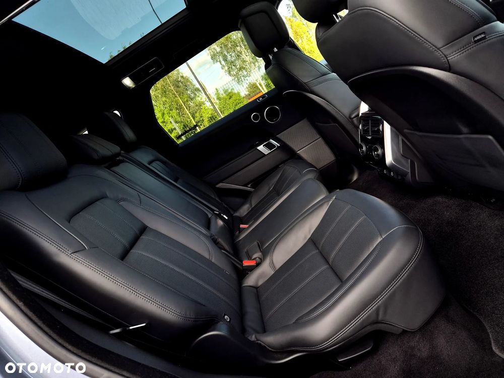 Land Rover Range Rover Sport P525 5.0 V8 HSE Dynamic Stealth - 31