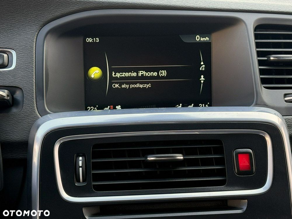 Volvo V60 D4 Momentum - 37