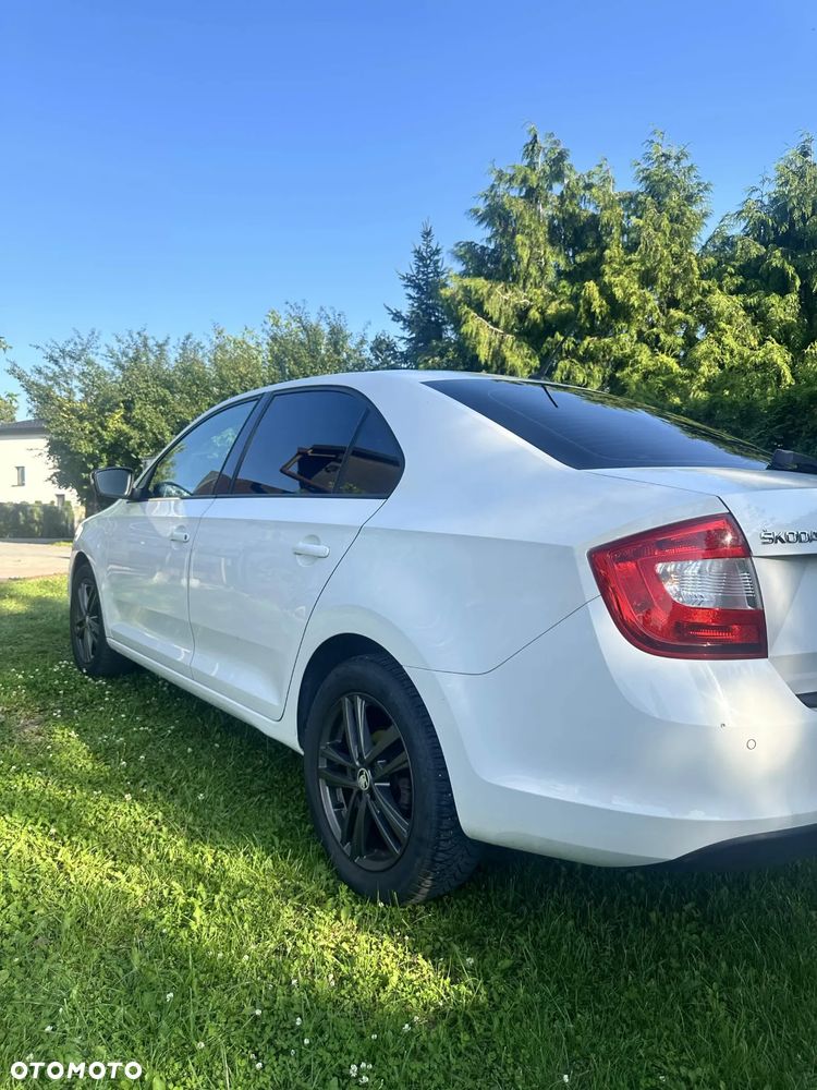 Skoda RAPID 1.2 TSI Ambition - 2