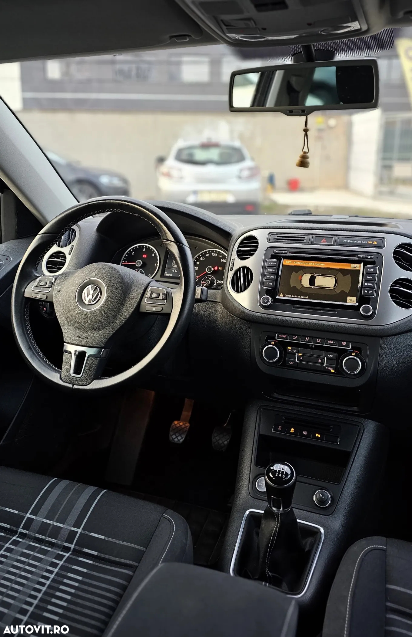 Volkswagen Tiguan - 5
