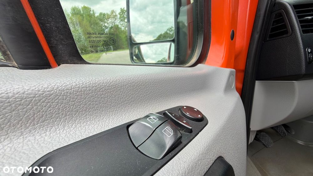 Mercedes-Benz Sprinter - 21