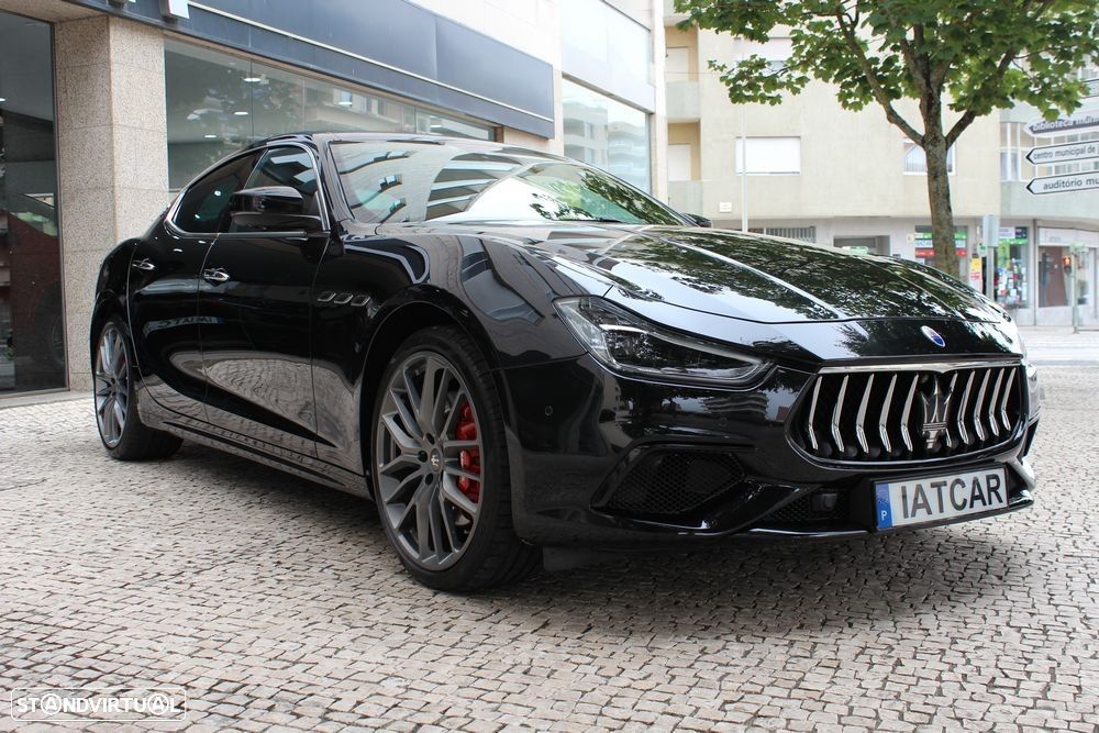 Maserati Ghibli 3.0 V6 - 4
