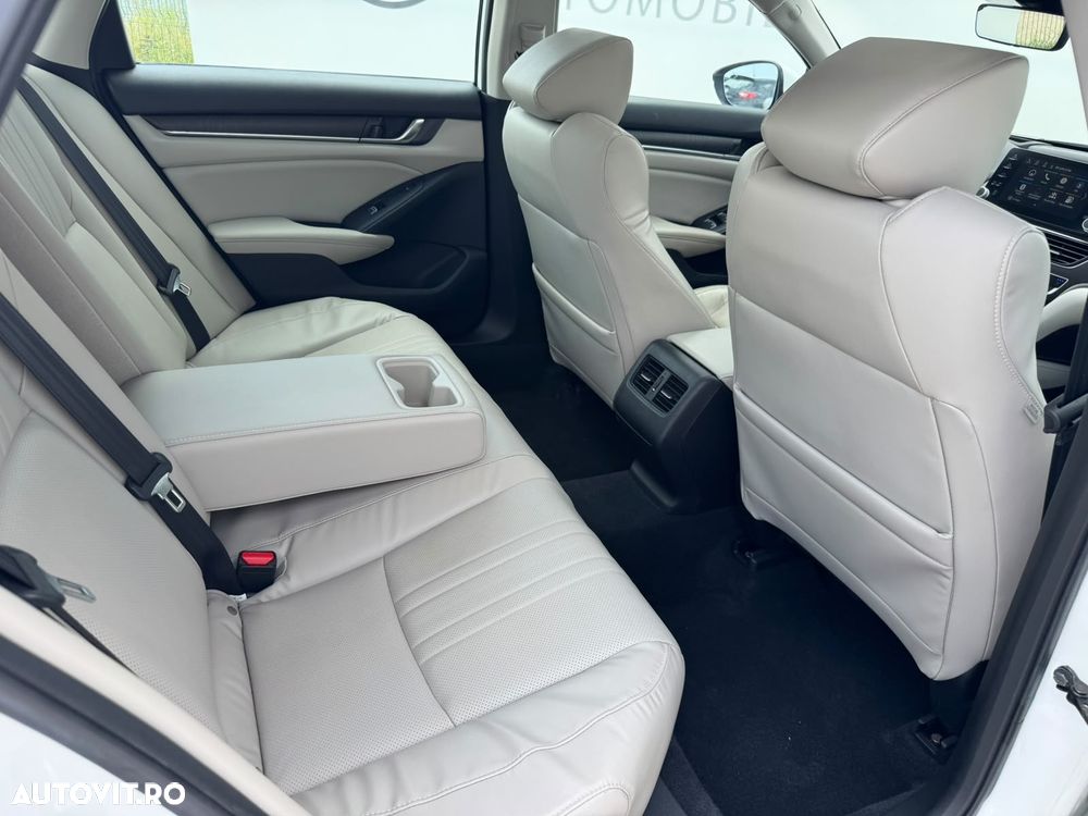 Honda Accord - 12