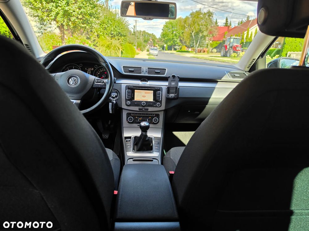 Volkswagen Passat 1.6 TDI BlueMotion Technology Highline - 14