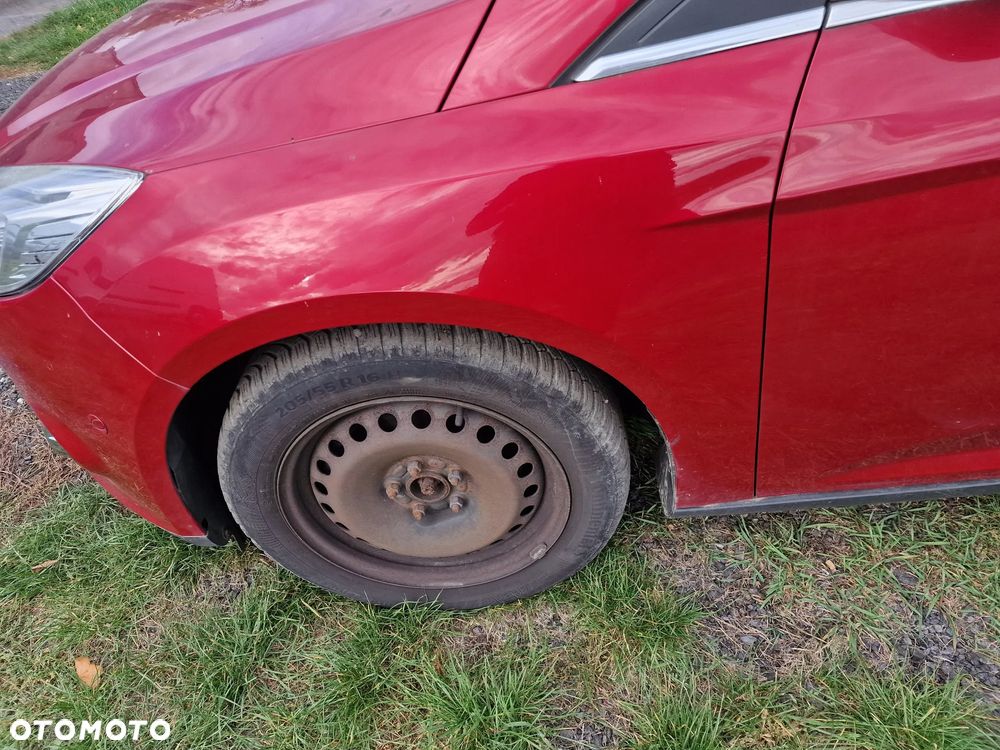 Kompletny  przód  ford  Focus  mk3  w  kolorze UB - 7